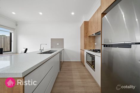 Property photo of 68 Vearings Road Wollert VIC 3750