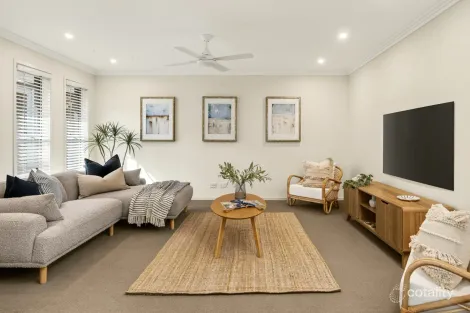 42 Sandhurst Cres, Peregian Springs, QLD 4573