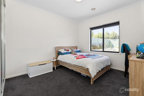 Property photo of 9 Stanson Place Maiden Gully VIC 3551