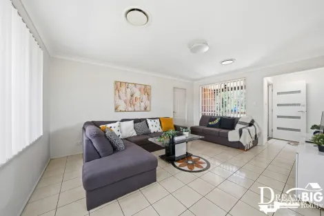 Property photo of 8 Tony Place Glendenning NSW 2761