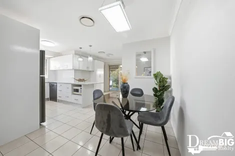 Property photo of 8 Tony Place Glendenning NSW 2761