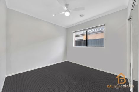 Property photo of 71 Cinnamara Circuit Tarneit VIC 3029