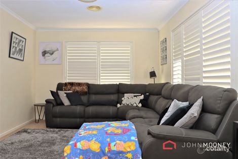 Property photo of 51 Eldershaw Drive Forest Hill NSW 2651