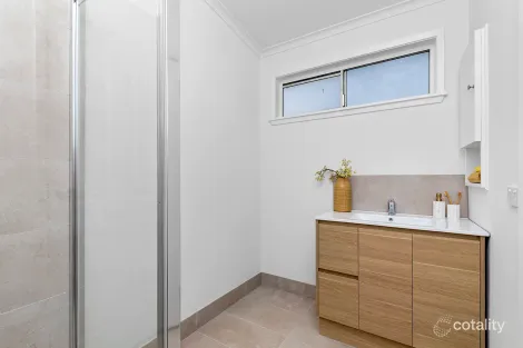 Property photo of 3 Wornes Drive Wodonga VIC 3690