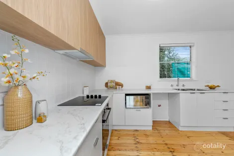 Property photo of 3 Wornes Drive Wodonga VIC 3690