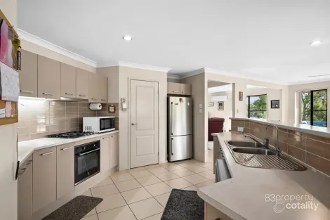 Property photo of 50 Bentley Drive Regency Downs QLD 4341