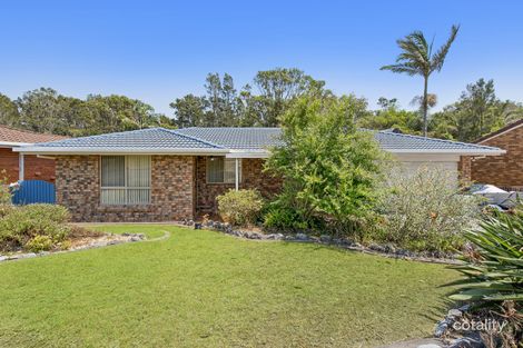 Property photo of 9 Fiona Crescent Lake Cathie NSW 2445