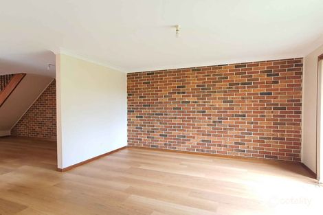 Property photo of 2/4 Fields Road Macquarie Fields NSW 2564