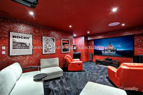 Property photo of 2253 Banksia Lakes Drive Hope Island QLD 4212