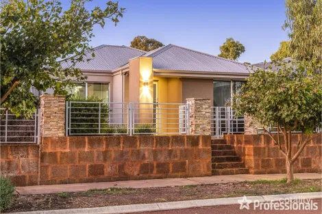 Property photo of 8 McCavanah Road Byford WA 6122