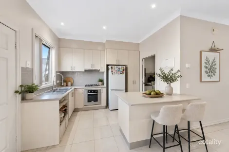 Property photo of 2/2 McArthur Avenue St Albans VIC 3021