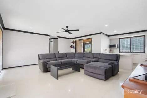 Property photo of 2/7 Nina Parade Arundel QLD 4214