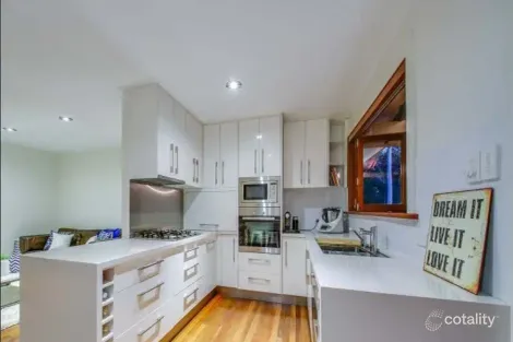 14 Bunora Ave, Ferny Hills, QLD 4055