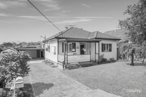 Property photo of 112 Wolger Street Como NSW 2226