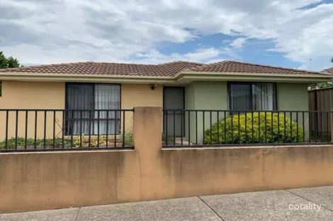 12 Hawker Ave, Roxburgh Park, VIC 3064