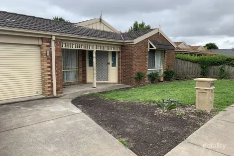 25 Bellevue Dr, Berwick, VIC 3806