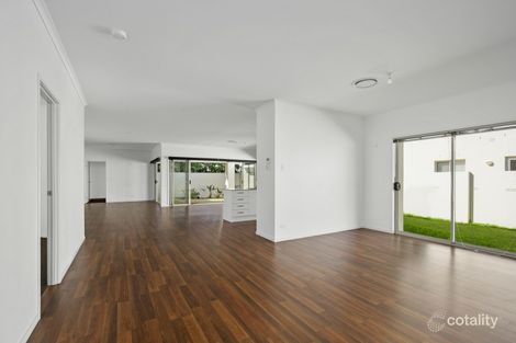 Property photo of 53 East Quay Drive Biggera Waters QLD 4216