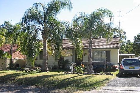 10 Catherine St, Mannering Park, NSW 2259