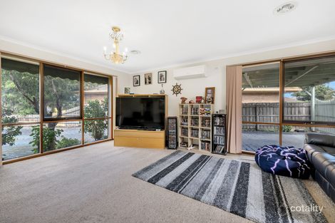 Property photo of 3 Dove Court Werribee VIC 3030