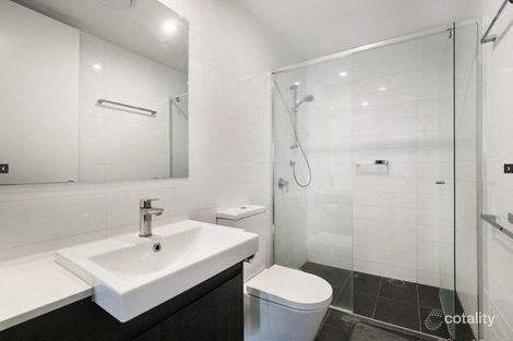 Property photo of 102/133 Clarence Road Indooroopilly QLD 4068