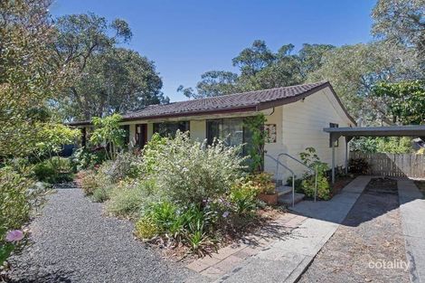 1 Walu Ave, Budgewoi, NSW 2262