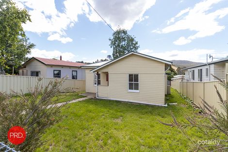 Property photo of 13 Wilga Street Captains Flat NSW 2623