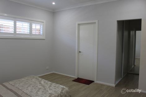 Property photo of 3 Sugarloaf Crescent Colebee NSW 2761