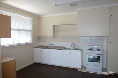 Property photo of 17 William Street Yakamia WA 6330