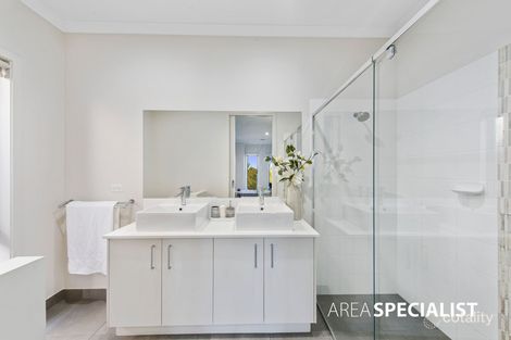 Property photo of 16 Bardini Street Point Cook VIC 3030