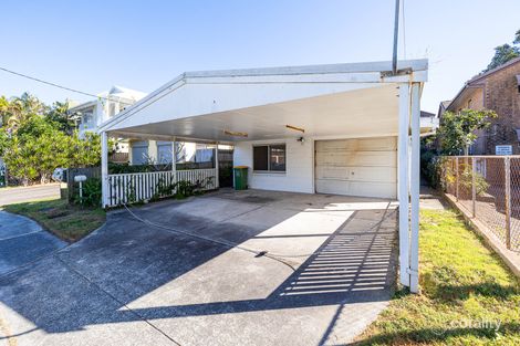 Property photo of 11 Twenty Seventh Avenue Palm Beach QLD 4221