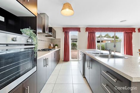 Property photo of 17 Chorus Way Cranbourne East VIC 3977