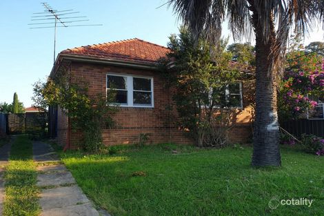 52 Norfolk Rd, Greenacre, NSW 2190