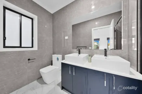 Property photo of 100 Burnbank Parade Clyde North VIC 3978