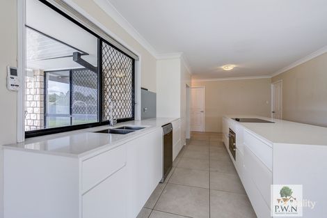Property photo of 31 Lamberth Road East Heritage Park QLD 4118