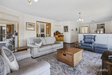 Property photo of 14 Adelie Place Kingston TAS 7050