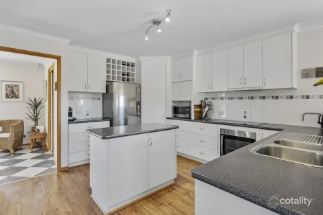 Property photo of 14 Adelie Place Kingston TAS 7050