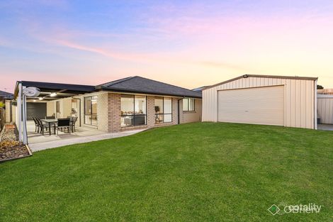 Property photo of 7 Amethyst Close Skye VIC 3977