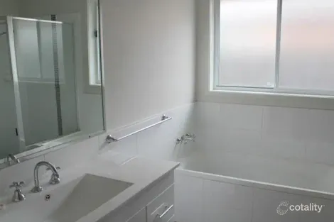 Property photo of 36 Kelman Drive Cliftleigh NSW 2321