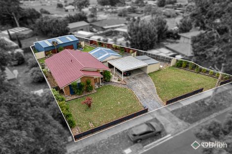 Property photo of 11 Deed Drive Pakenham VIC 3810