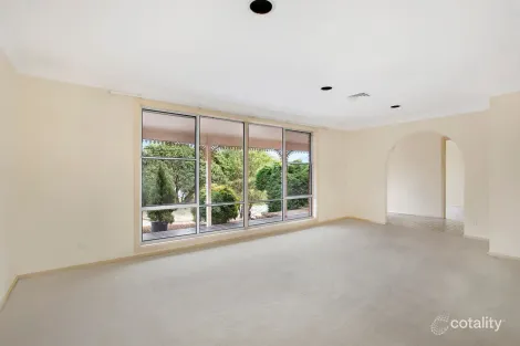 Property photo of 4 Sharon Close Hornsby NSW 2077