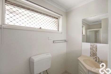 Property photo of 3 Buvelot Place Mill Park VIC 3082