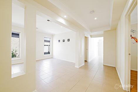 Property photo of 12 Peartree Grove Burnside Heights VIC 3023