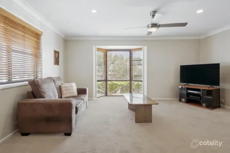 Property photo of 4 Oakleigh Avenue Milperra NSW 2214