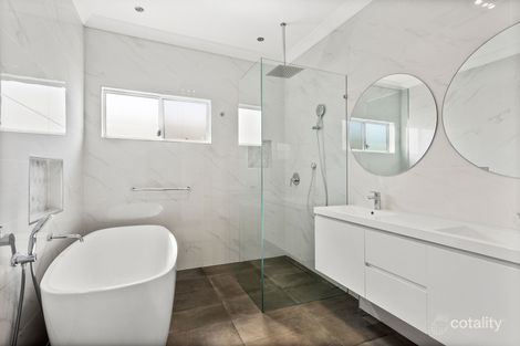 Property photo of 27 Lakeview Parade Primbee NSW 2502