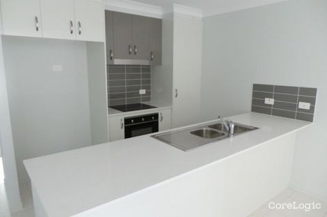 Property photo of 37 Tulipwood Crescent Oxley Vale NSW 2340