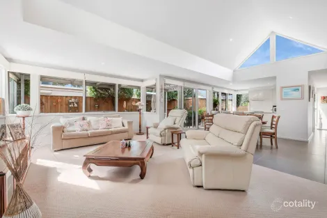 Property photo of 68 Hayes Avenue Rosebud VIC 3939