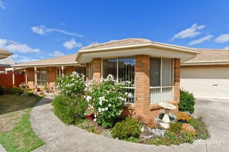 2/9 Waurn Park Ct, Belmont, VIC 3216