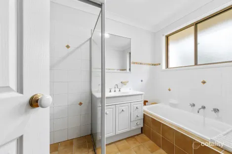 Property photo of 2 Alison Road Springfield NSW 2250