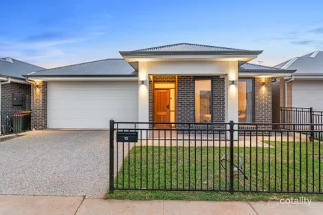 15 Boyle St, Munno Para, SA 5115
