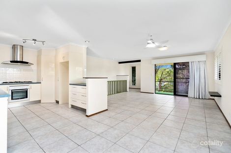 Property photo of 19 Stretton Drive Helensvale QLD 4212